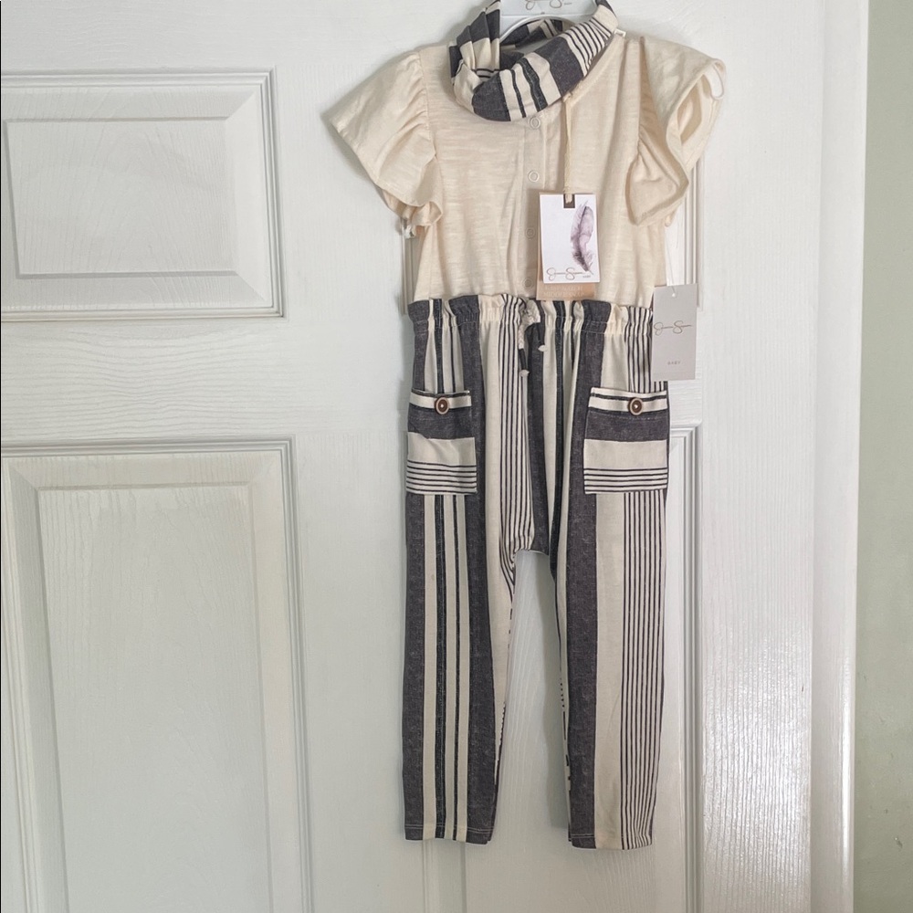 Jessica Simpson Cream and Black Button-Up Romper w/ headband